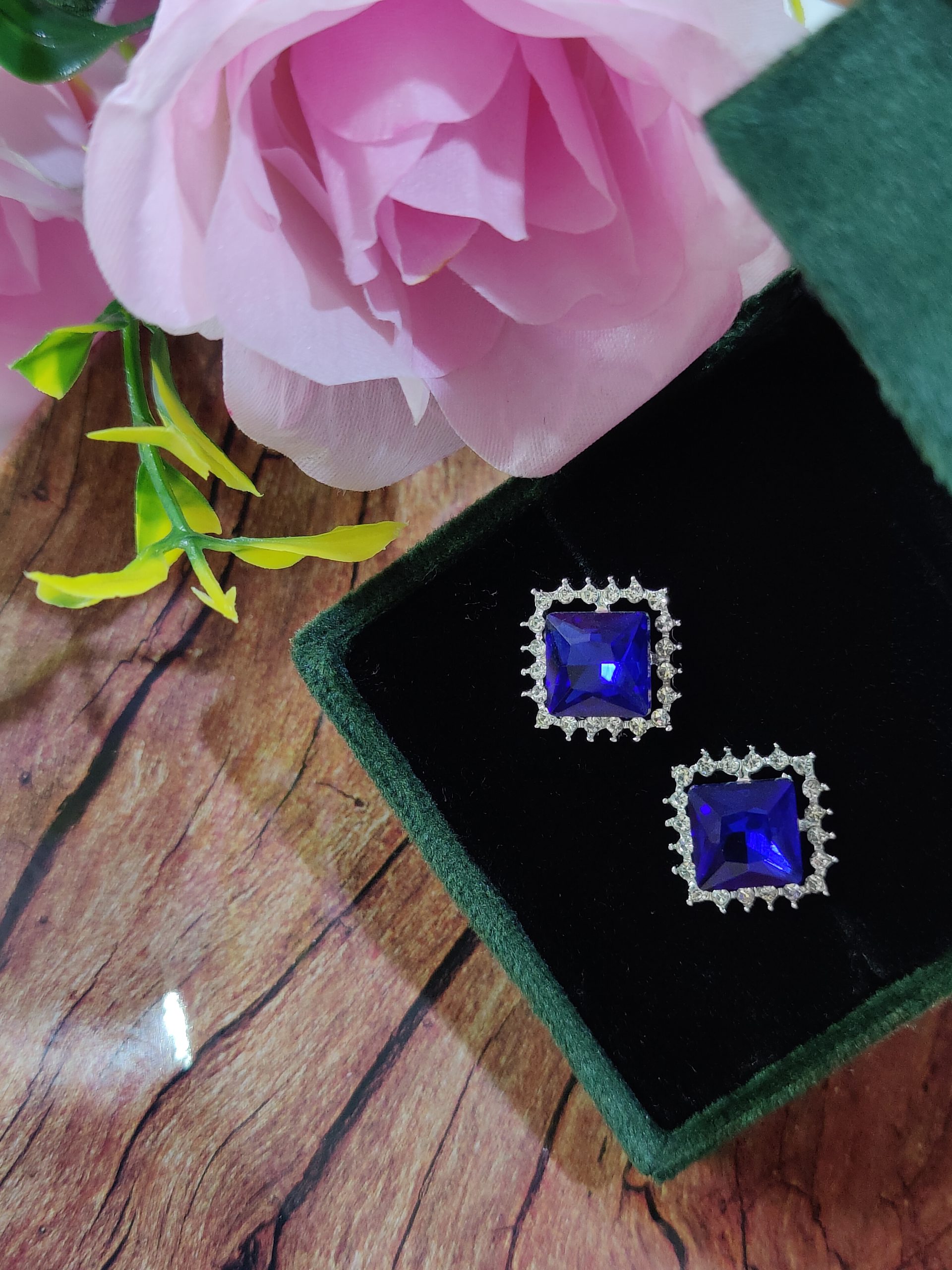 Unique 2 in 1 Style Korean Studs Come Drop Earrings - Image 7