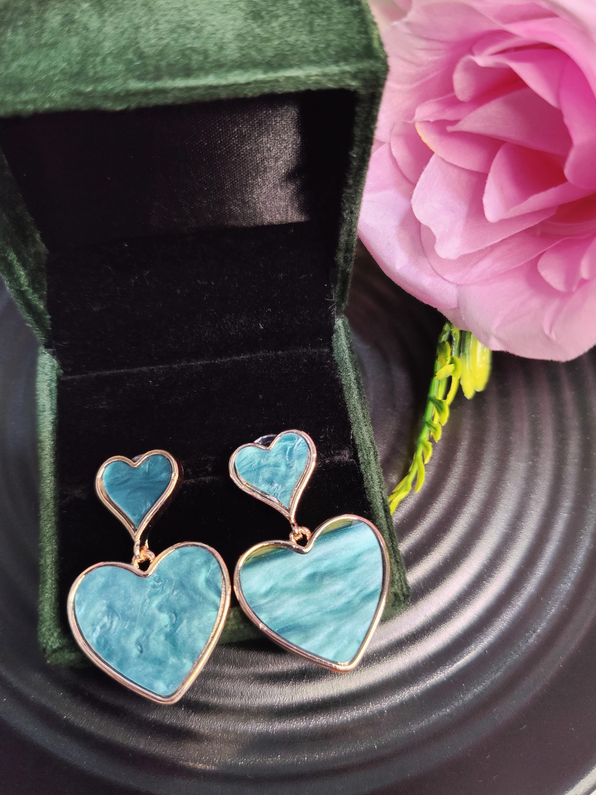 Mesmarizing Teal Green Dual Heart Statement Earrings With Marble Textured Detailing - Image 3